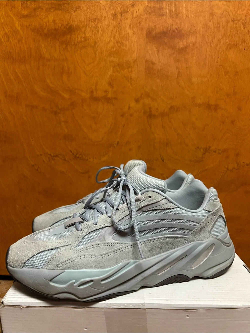 Yeezy Boost 700 V2 Hospital Blue Men’s 12.5